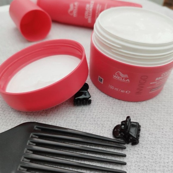 WELLA - Invigo Colour (Shampoo & Deep Conditioning Mask) - Picture 4 of 6